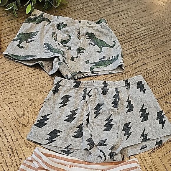 Boys cotton underwear bundle size 5-6 includes 8 pairs - Picture 5 of 11